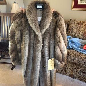 Size 4 Blonde Beaver fur coat- like new! 400